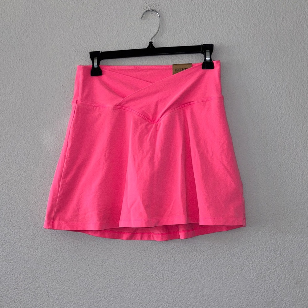 PINK Victoria's Secret Bright Pink Skort
